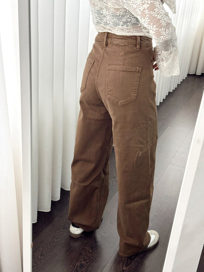 Balloon Jeans Brown